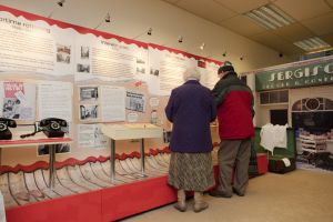 turn back time inspecting the exhibits december 3 2010  sm.jpg